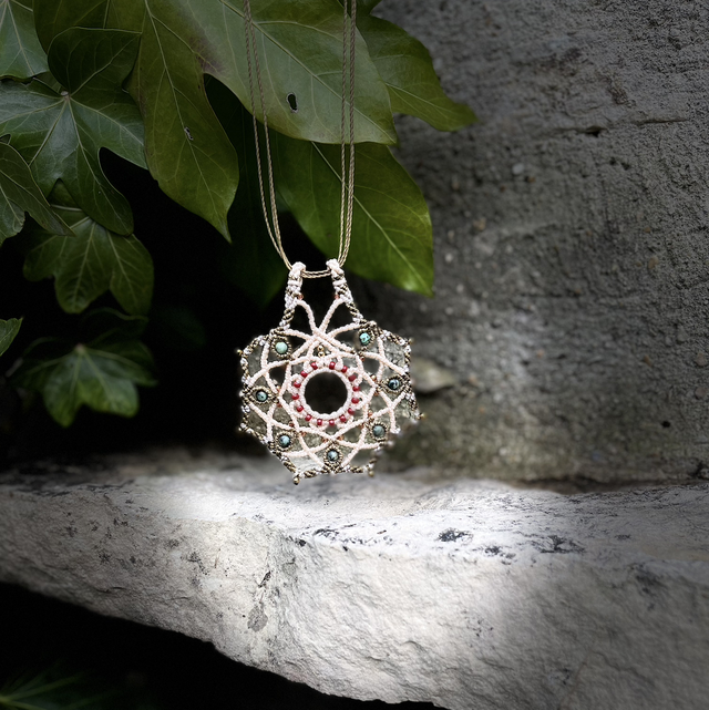 Collier mandala 