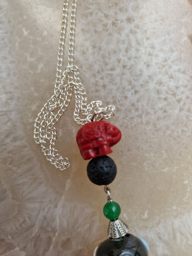 Collier Eléphant Perles Indonésienne Perle De Lave Jade