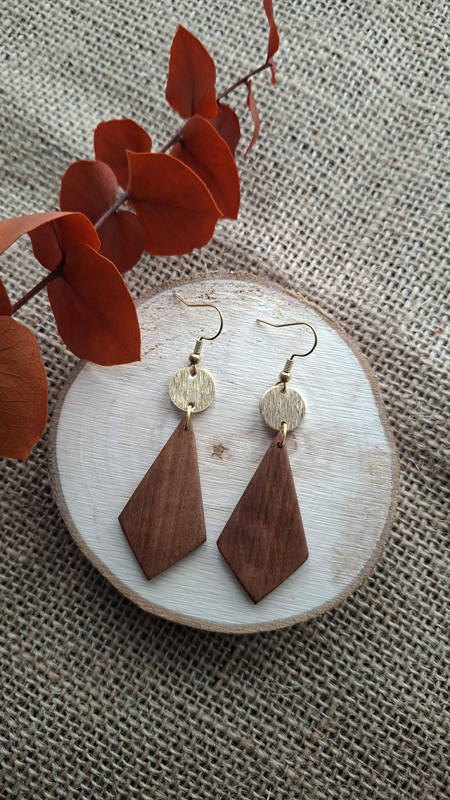 Sanfte Holzohrringe natürlich & schön 