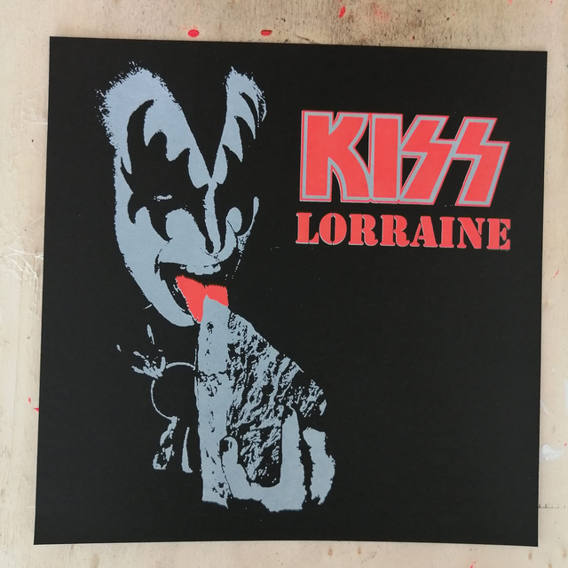 KISS LORRAINE - VERSION 2 (PHOSPHORESCENT !!!)