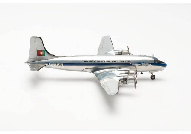 DC-4 Transportes Aéreos Portugueses CS-TSC