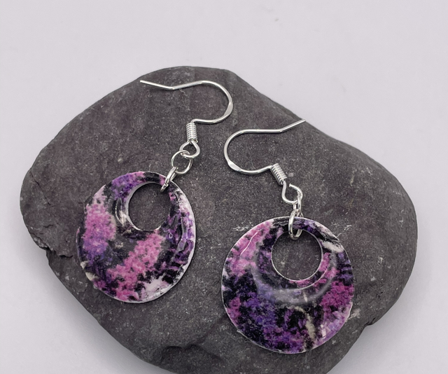 Vintage floral purple circles 