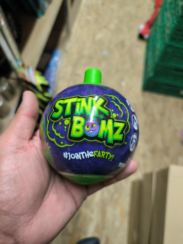STINK BOMZ