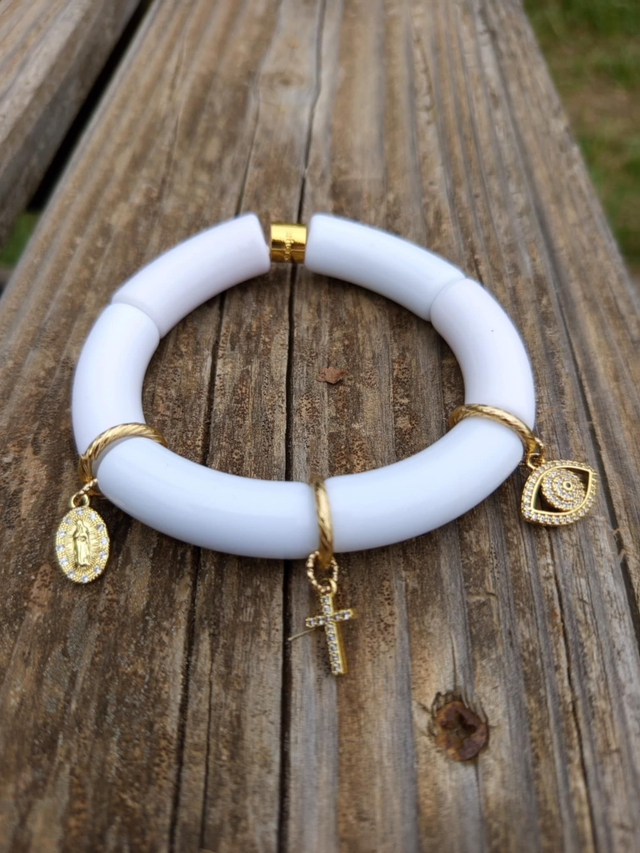 Bracelet perles tubes incurvées acrylique Sara Ki Jyoti