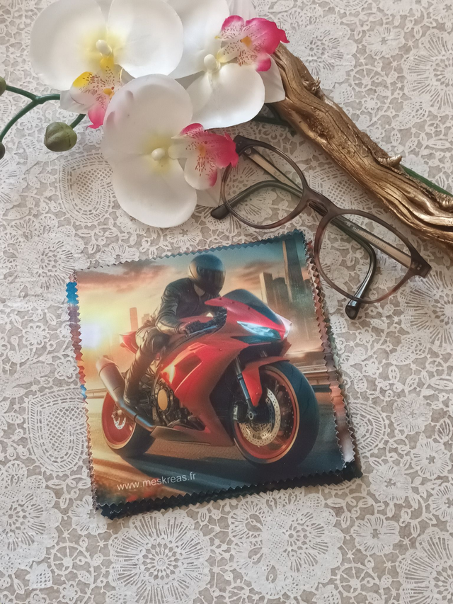 Chiffon Microfibre moto Rouge en Ville