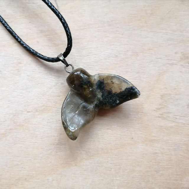 Labradorite Whale Tail