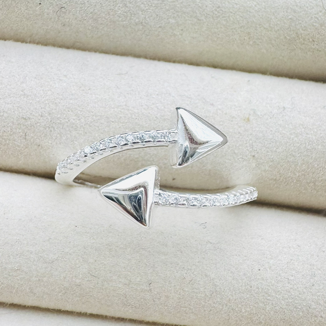 Anel setas e cravejado regulável ❌ESGOTADO