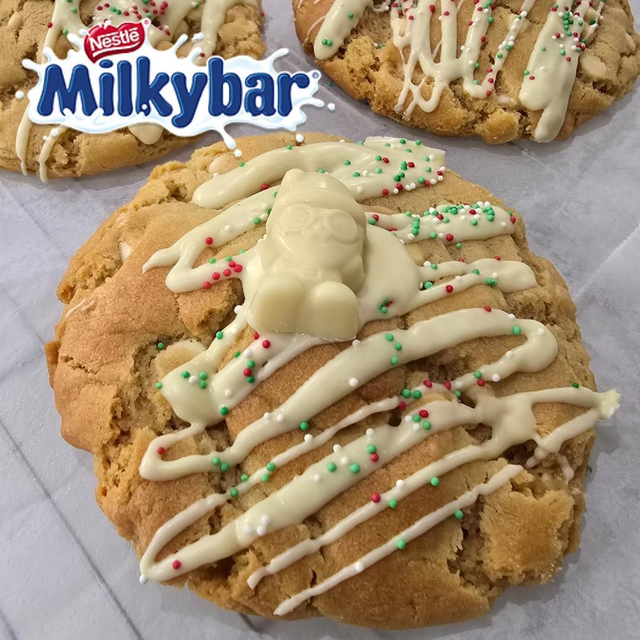 Festive Milkybar Cookie 
