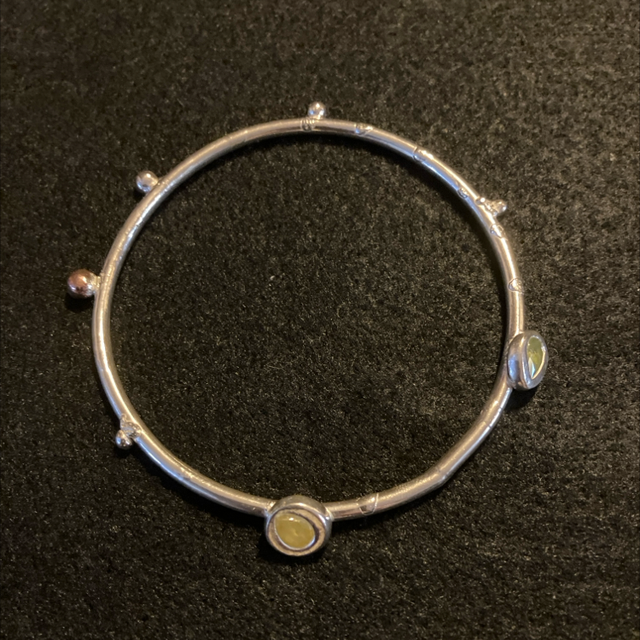 Bobble and sparkle bangle