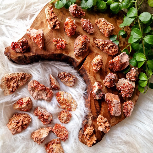 Vanadinite raw small clusters 