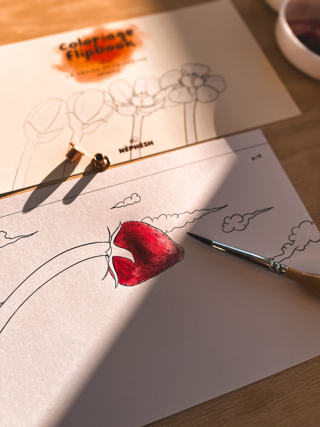 Coloriage Flipbook fait à la main- La fraise et la tortue