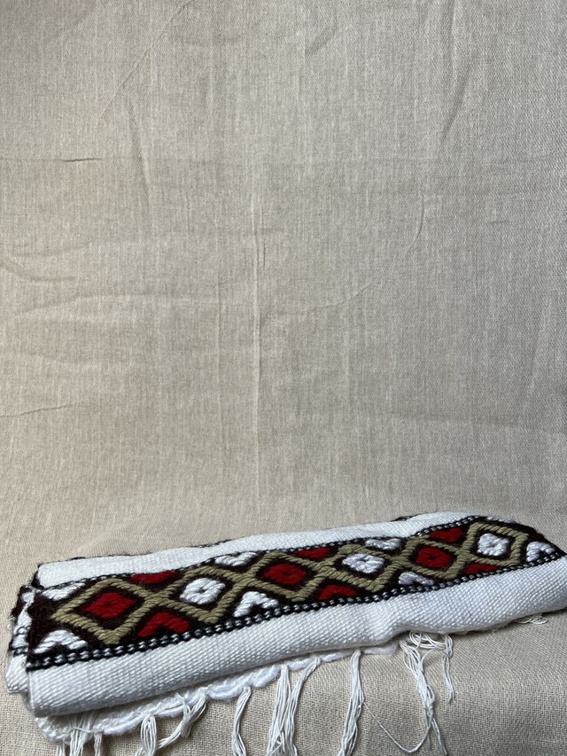 Tassle Table Runner - White/Brown Woven