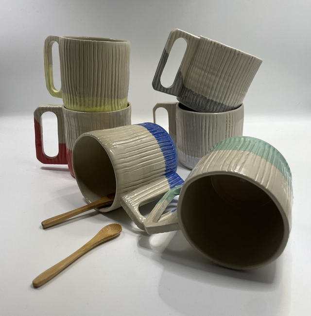 MUG en grès de la Collection CARTON