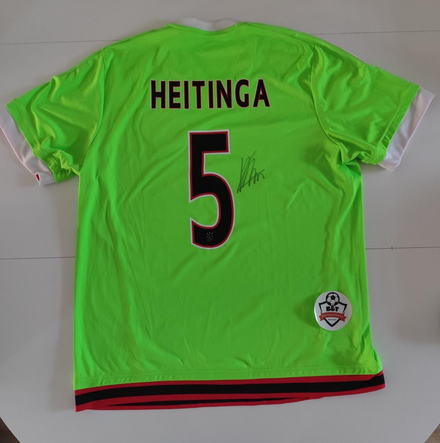 Gesigneerd John Heitinga Ajax sjrt