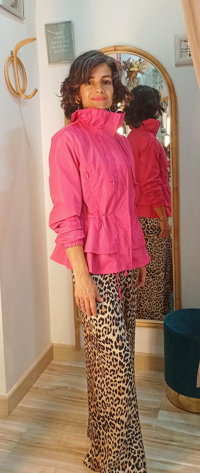Chaqueta fucsia cremallera