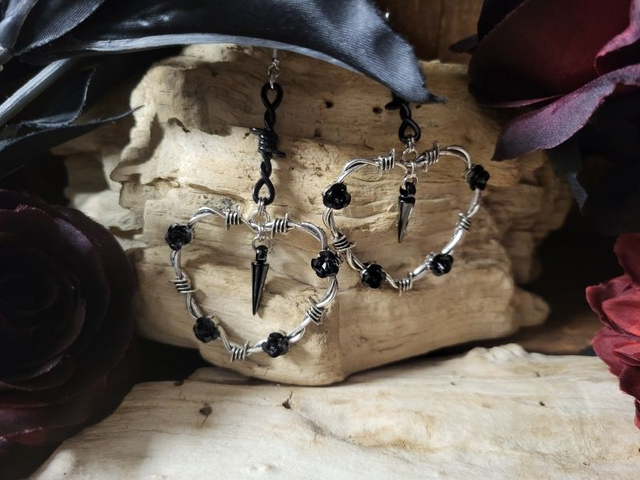 Boucles d&#039;Oreilles &quot;Venomous Valentine&quot;