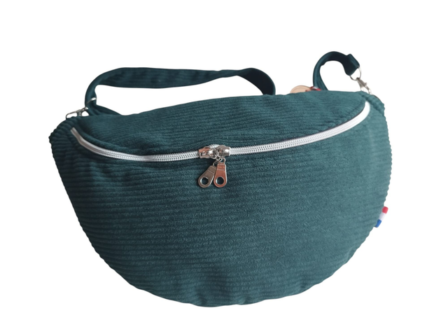 Sac banane en velours côtelé et matelassé vert