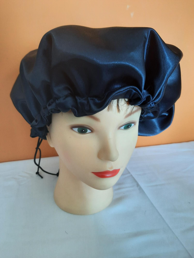 Bonnet satin