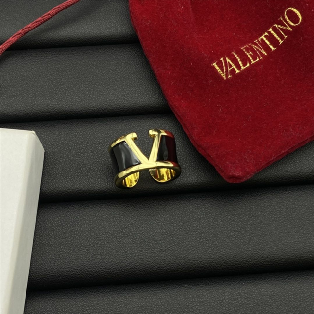 Bague V