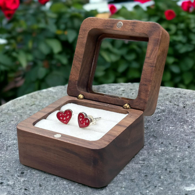 Plain heart earrings