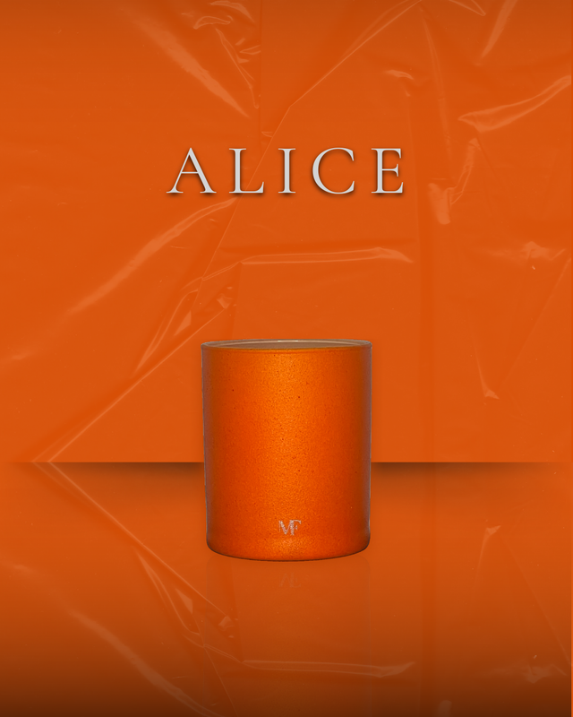 #5 Alice - Orange Rupicola