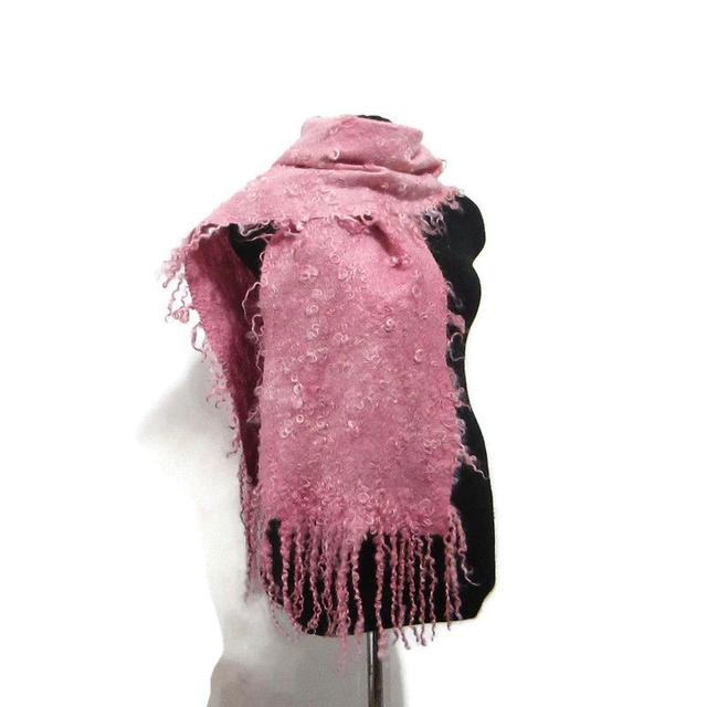 Sciarpa invernale rosa vanigliato Sciarpa in lana infeltrita Fatta a mano Sciarpa calda da donna Regali per lei Regalo unico