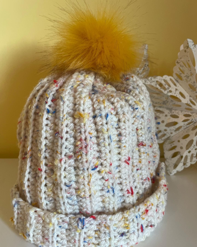 Hat (speckled, lightweight ribbed stitch)