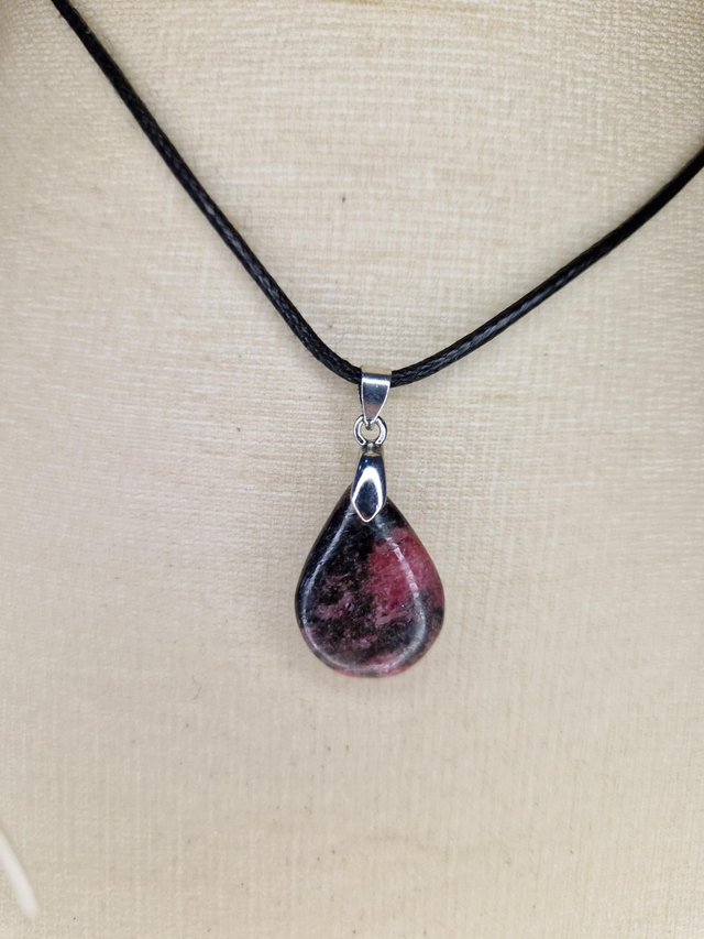 Rhodonite / 002