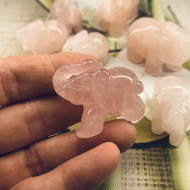 Éléphant quartz rose