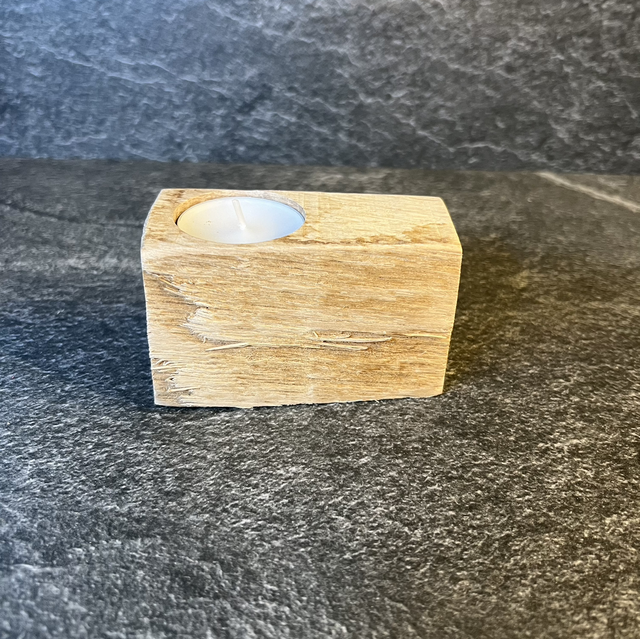 Teelichthalter mit Baumkante