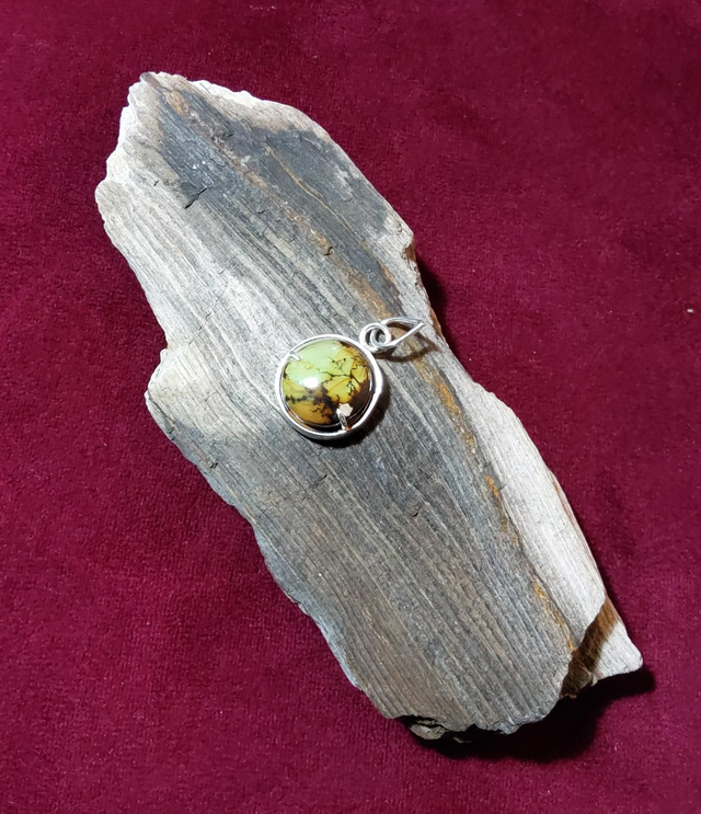 Gorgeous green round turquoise pendant in Argentium silver