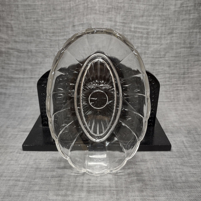 VhF | Ovaal glazen schaaltje (lengte 17 cm | breedte 12 cm) Frans fabrikaat transparant glas met geschulpte rand | Vintage