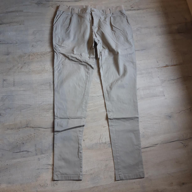 Pantalon taille 38...Colline 