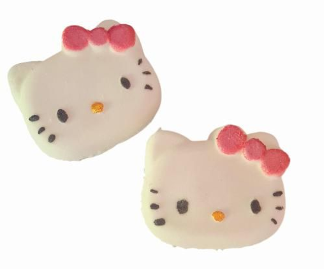 Hello Kitty Bathbomb