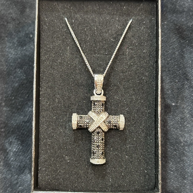 9ct white gold black and white diamond cross necklace 