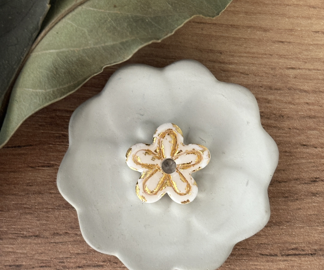 Perle mini Nina blanc et or