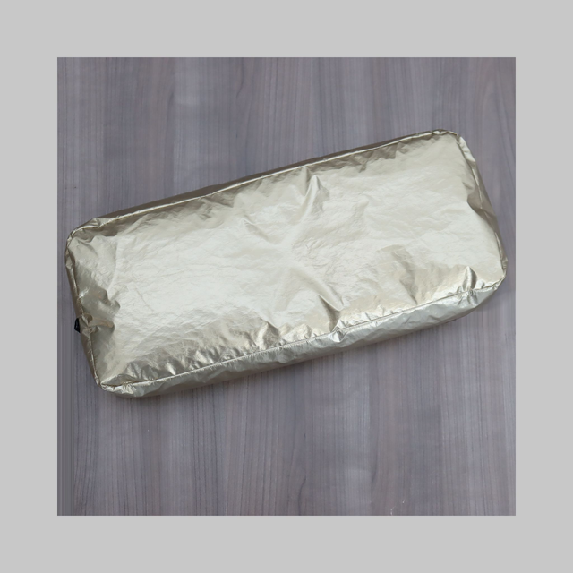 LINGOTTO cuscino oro CM.50X20X10