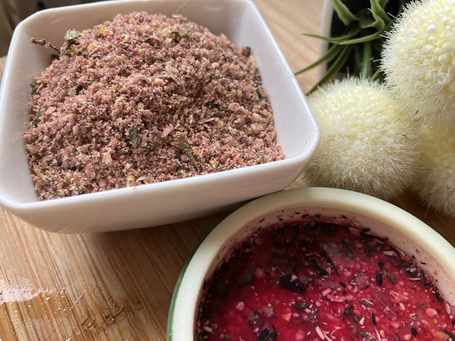 Beetroot, Bee Pollen & Insect Protein Food