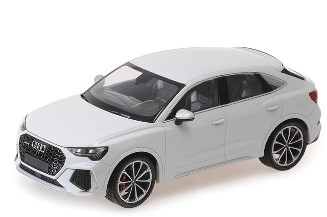 AUDI RS Q3 2019 weiss metallic Minichamps 1:18