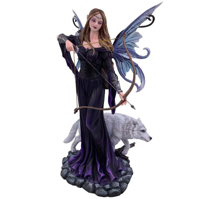 Fée grande - Avec un arc et un loup