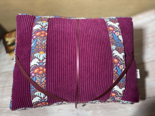 Coussin de lecture loup