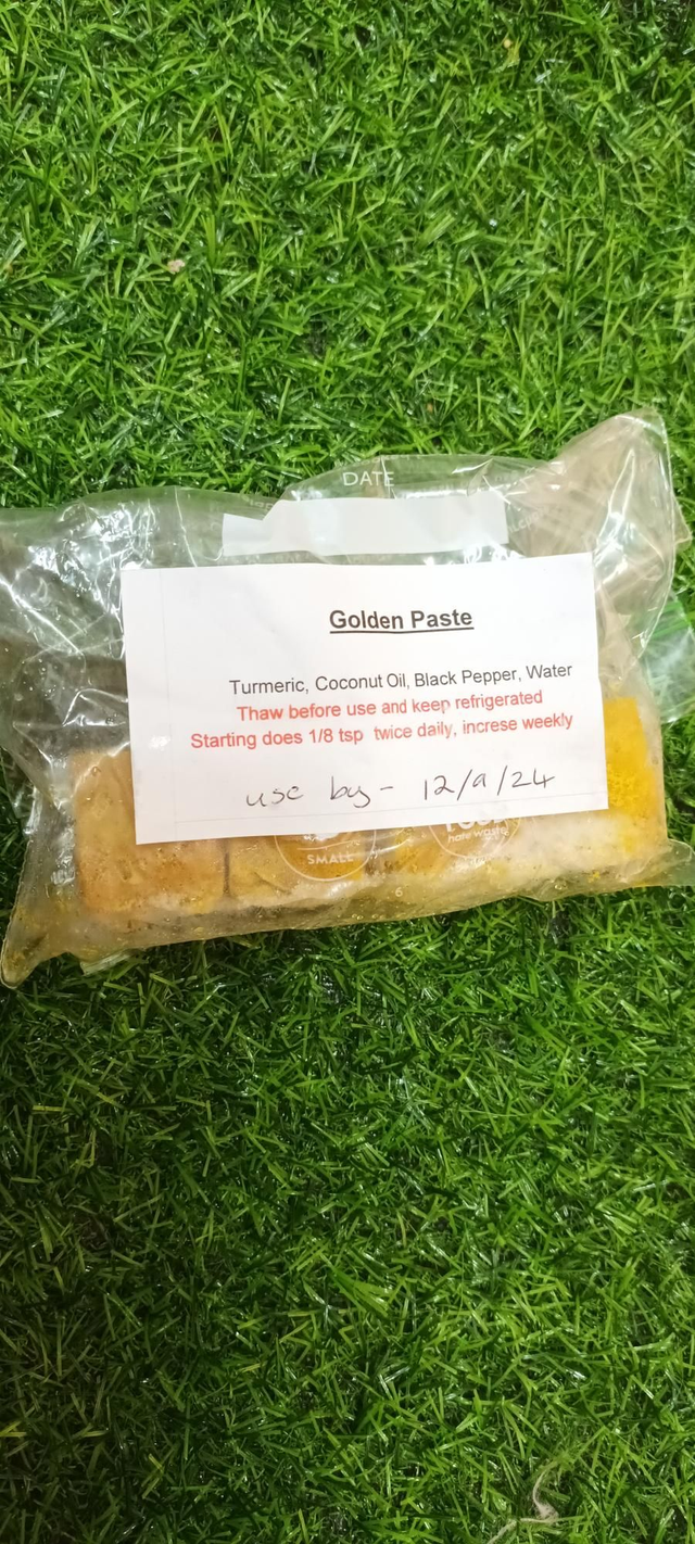 Handmade golden paste 