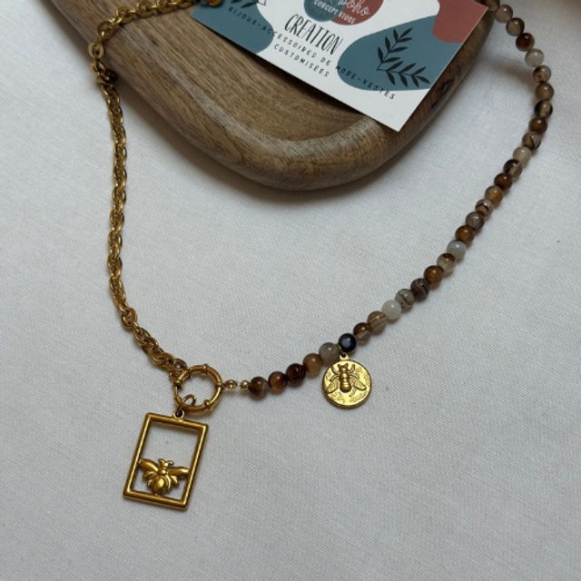 Collier mixte, perles et chaine thème abeille