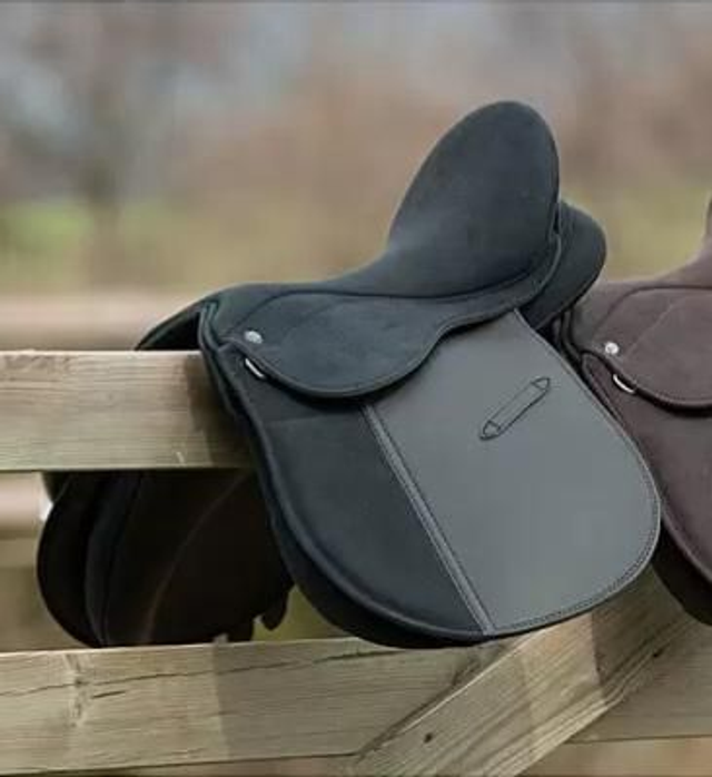 Selle mixte 14.5 noir