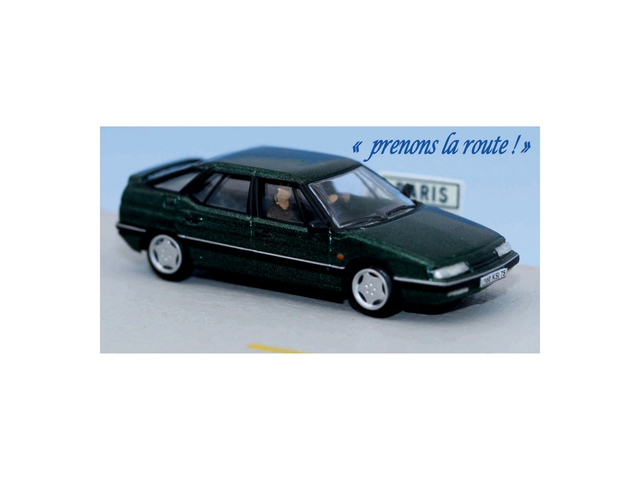 Citroën XM berline avec conducteur et passager SAI 1607 H0