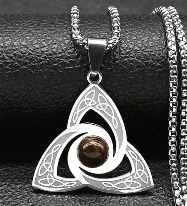 Collier viking noeud triquetra et oeil de tigre - acier inoxydable 