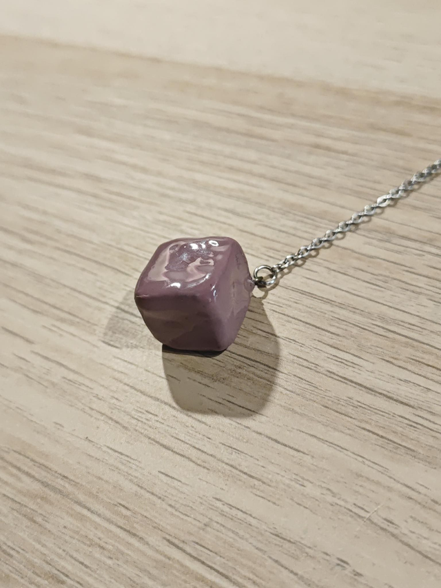 Pendule cube - mauve