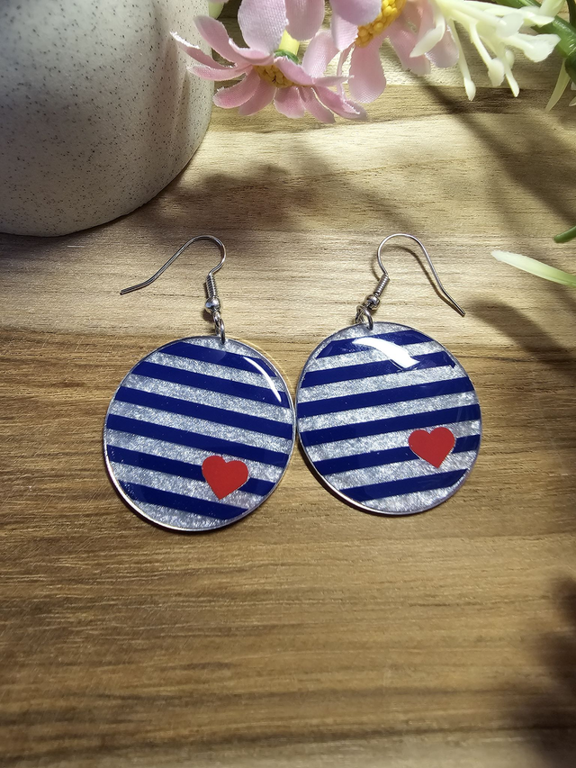 Boucles d'oreilles 30mm Argent -"Un Cœur à la Mer" — L'élégance au rythme des vagues-bleu coeur rouge