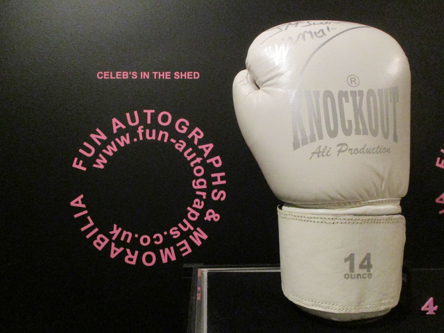 Frank Maloney &amp; James McSweeney Authentic Autographed 14 Ounce Boxing Glove (4)