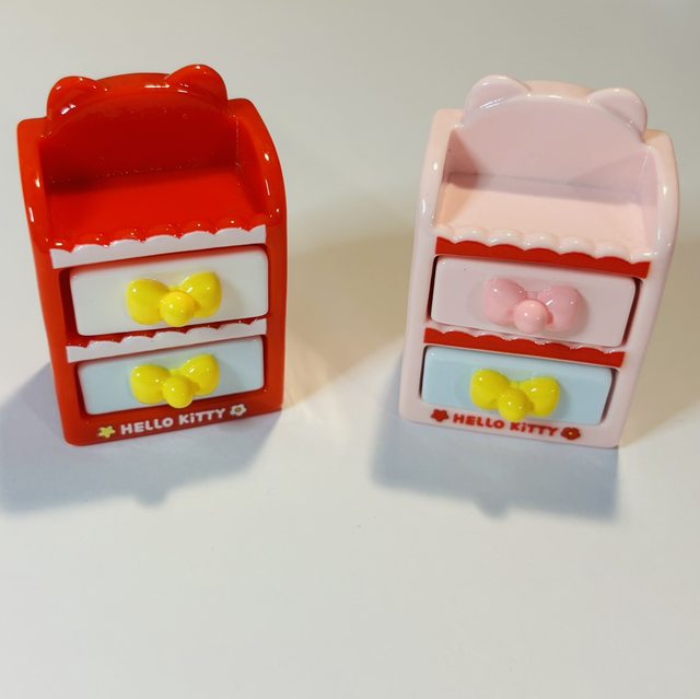 Mini Hello Kitty Chest of Drawers red or pink